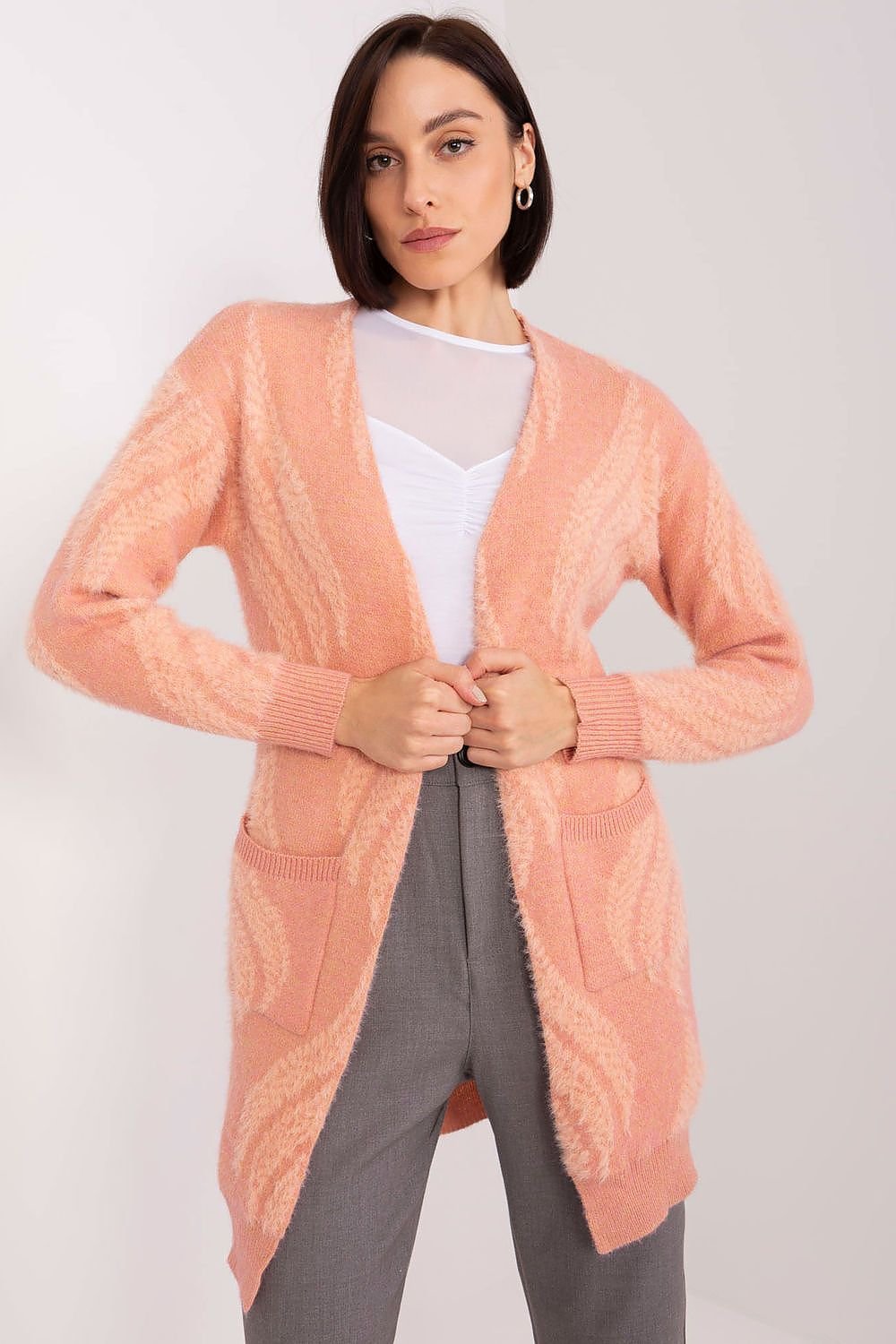 Cardigan model 188288 AT AT